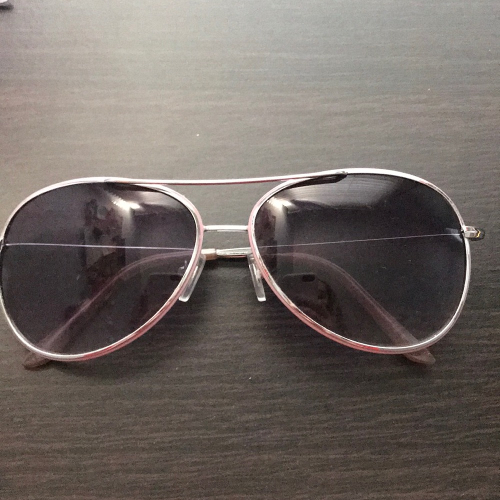 Sunglasses! - Picture 2 of 7